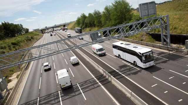 Automatic 100 fines brought in for motorway lane viol Visordown